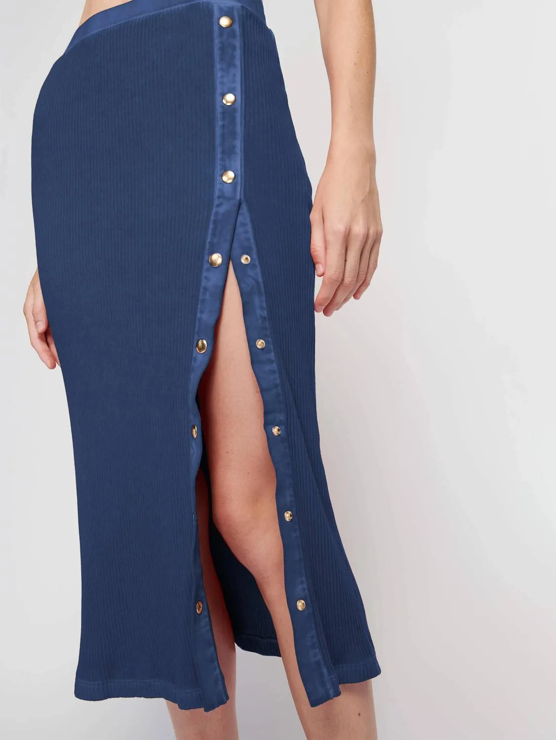 Cala Button Skirt In Denim