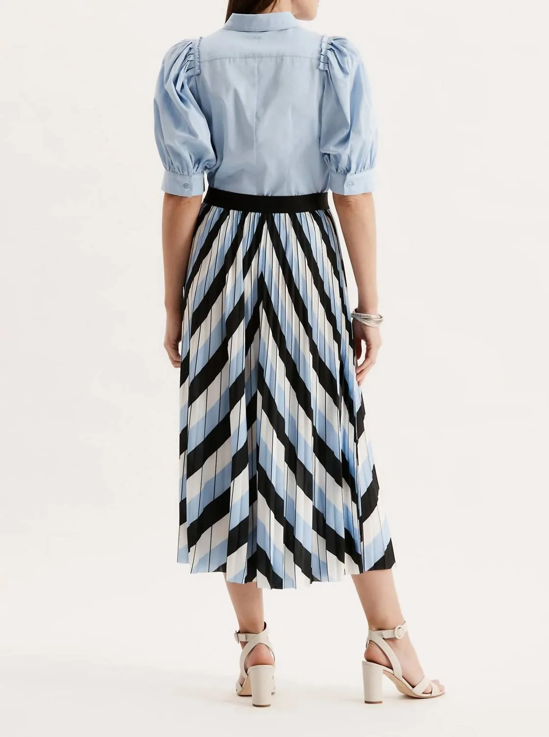 Cara Fortuni Skirt In White/blue/black