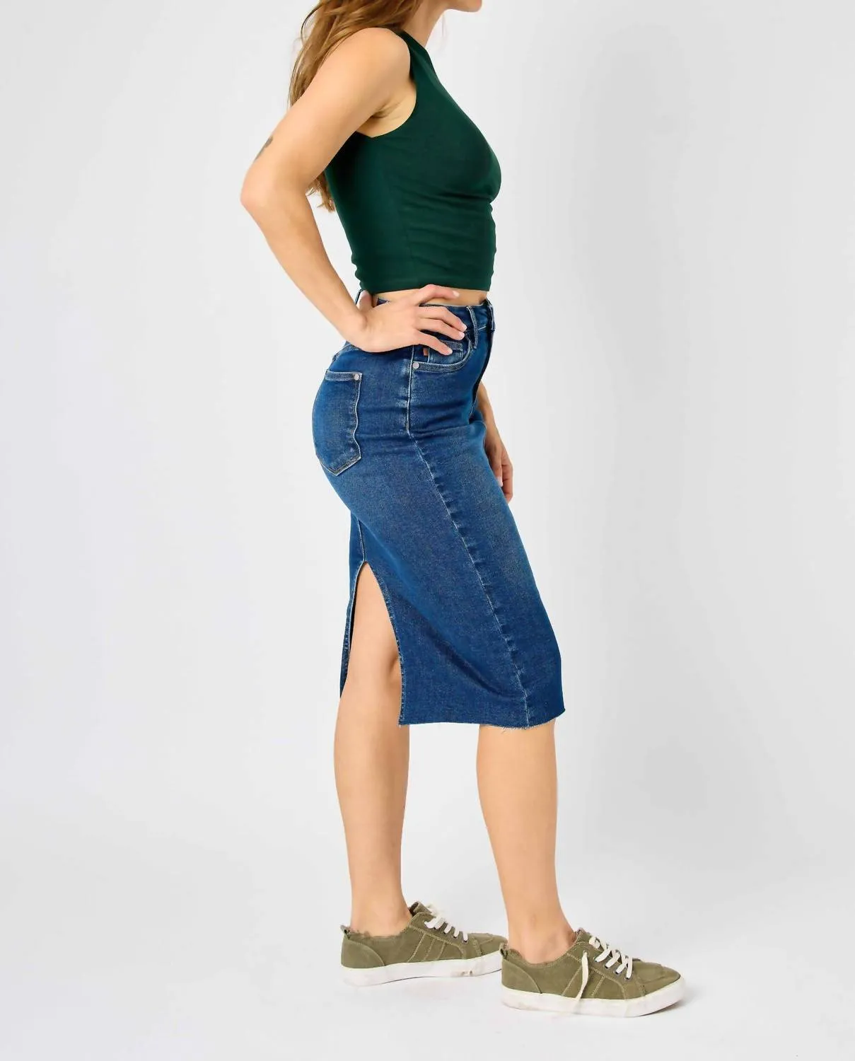 Downtown Stroll Skirt In Medium Wash