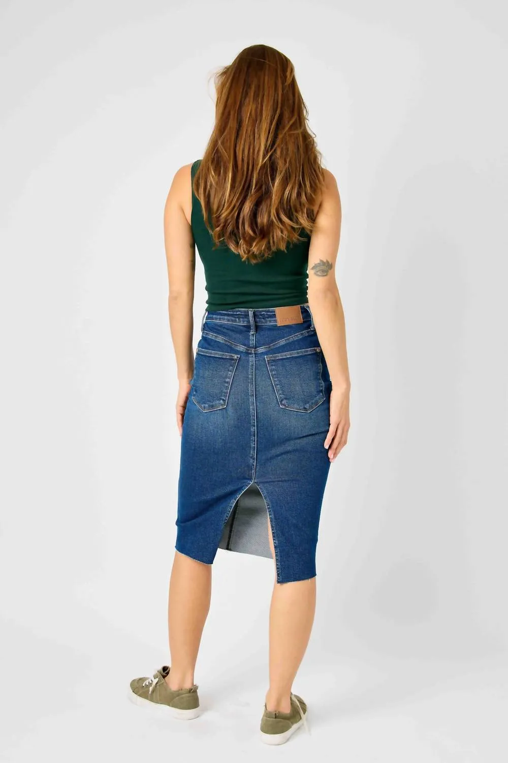 Downtown Stroll Skirt In Medium Wash