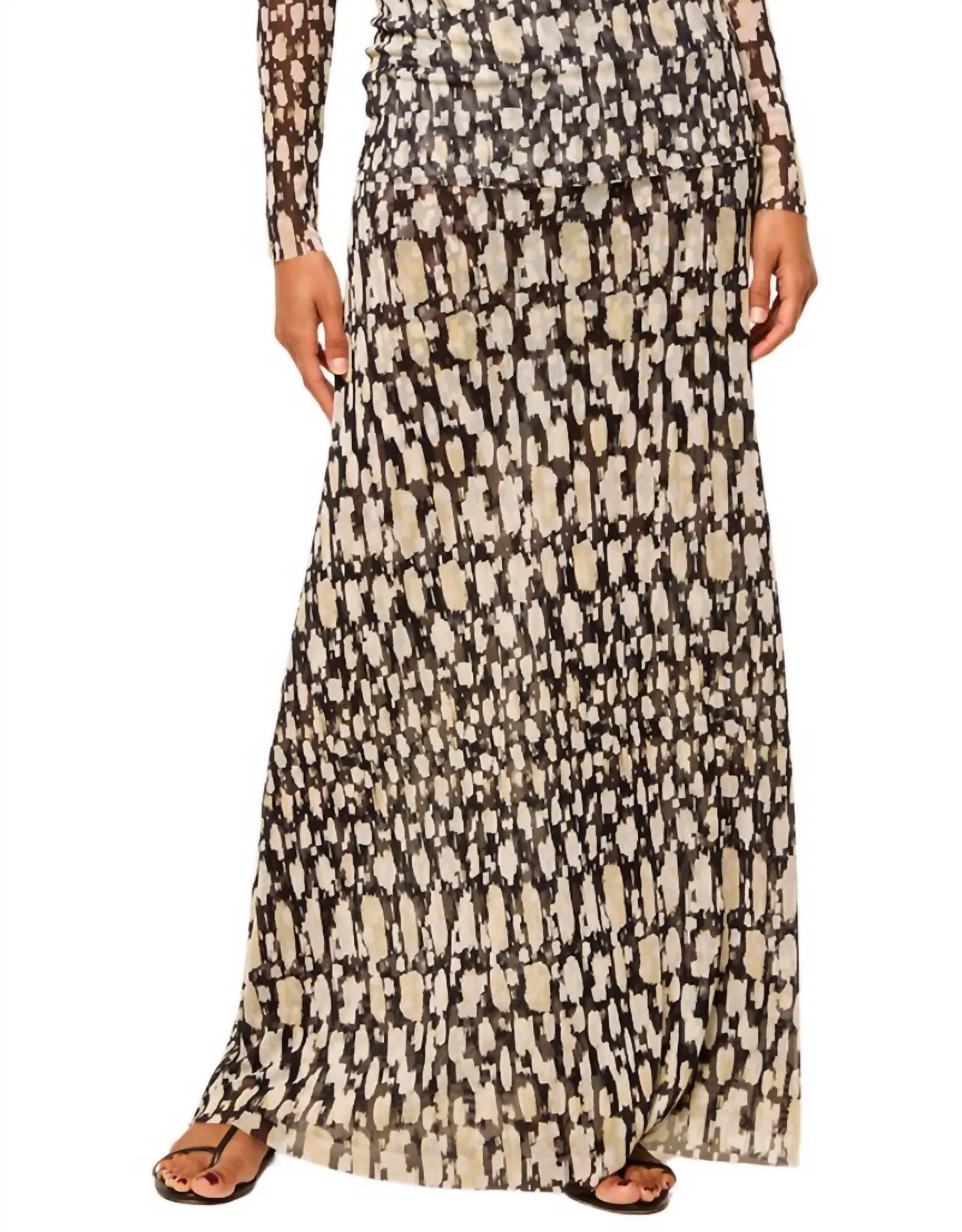 Ekat Abstract Geo Mesh Skirt In Black/white