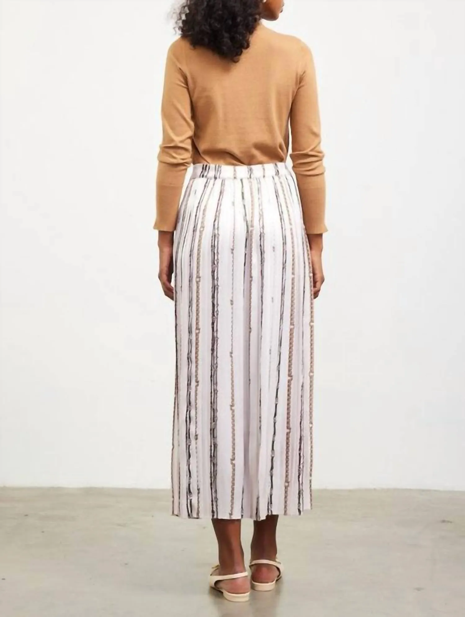 Elastic Waistband Pleated Skirt In Ivory/multi