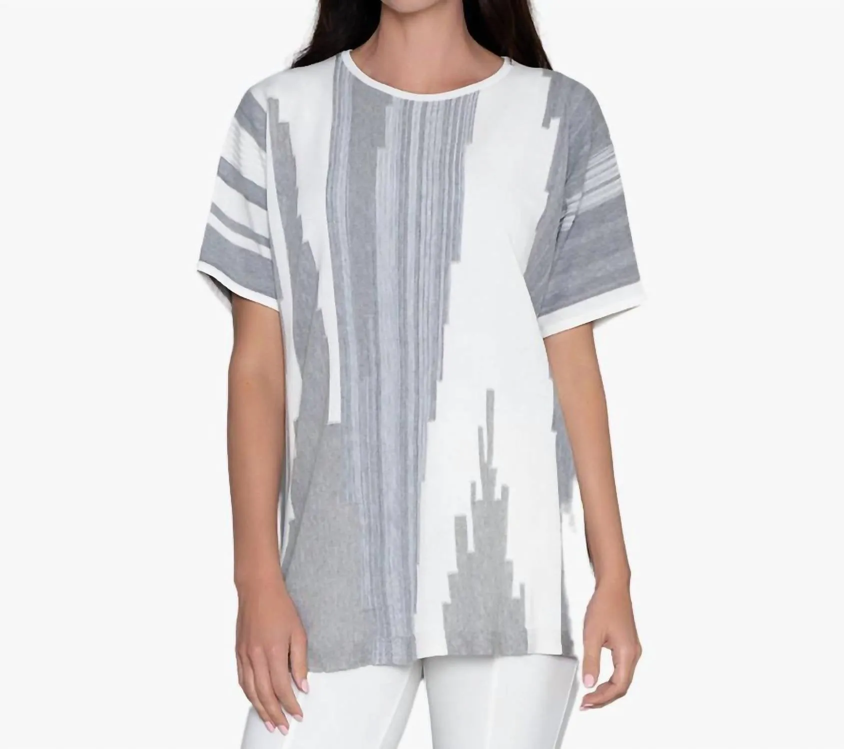 Instant Chic Sweater In Medium Gray/soft White