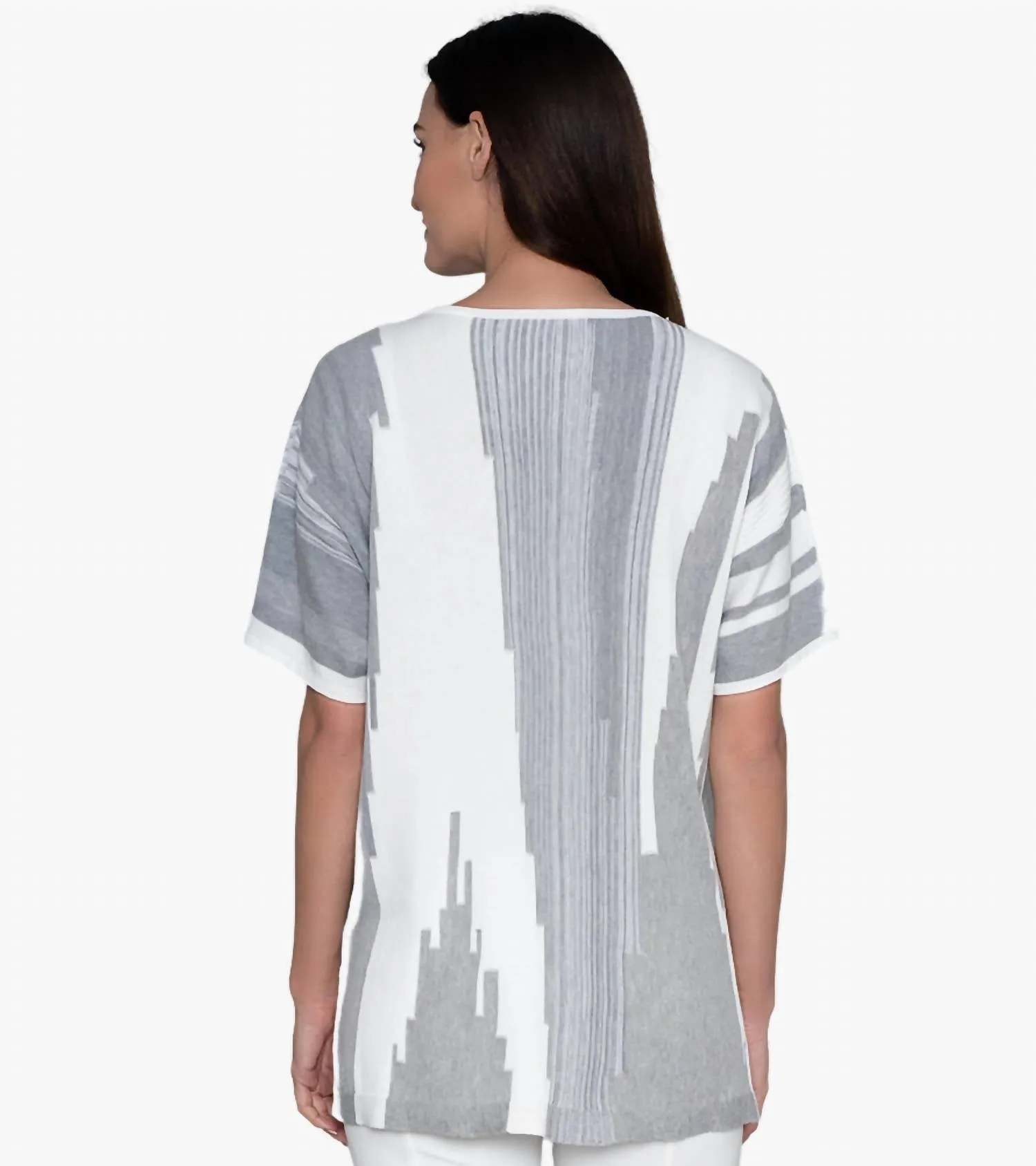 Instant Chic Sweater In Medium Gray/soft White