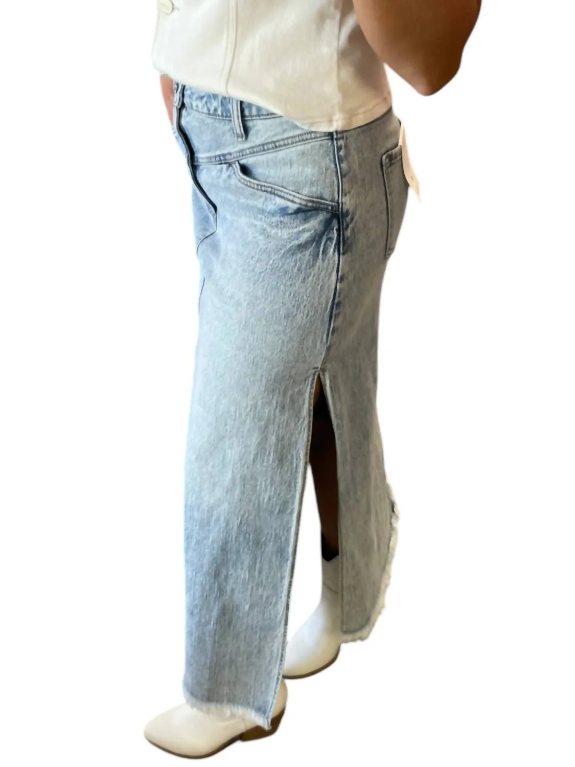 Mid Rise Front Flap Midi Skirt In Light Denim
