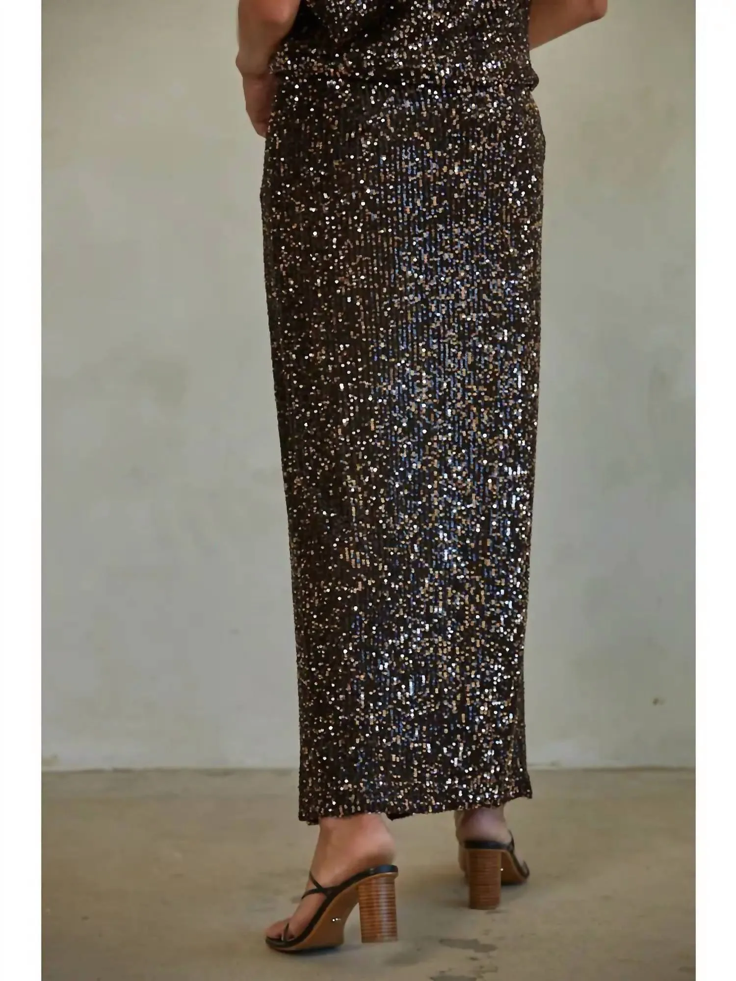 Night Out Midi Skirt In Black