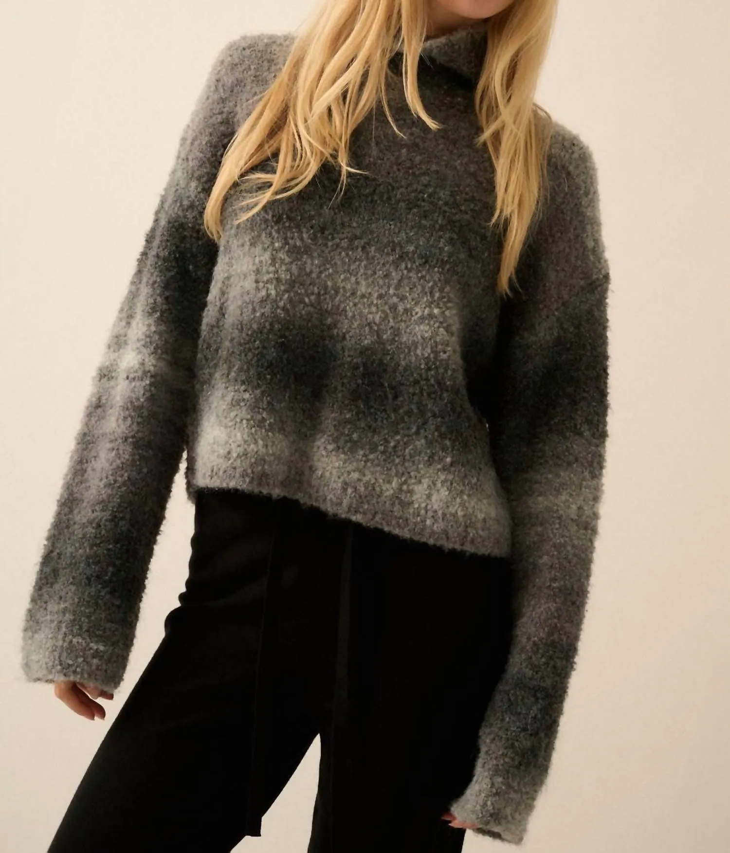 Ombr Striped Knit Sweater In Charcoal