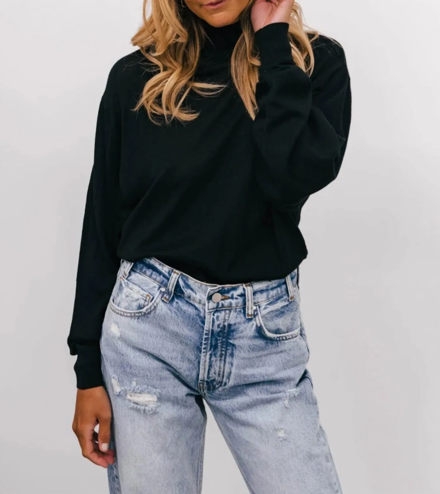 Romea Sweater In Black