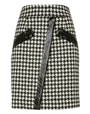Short Skirt Elegant