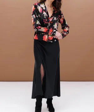 Slit The Difference Skirt In Washed Black
