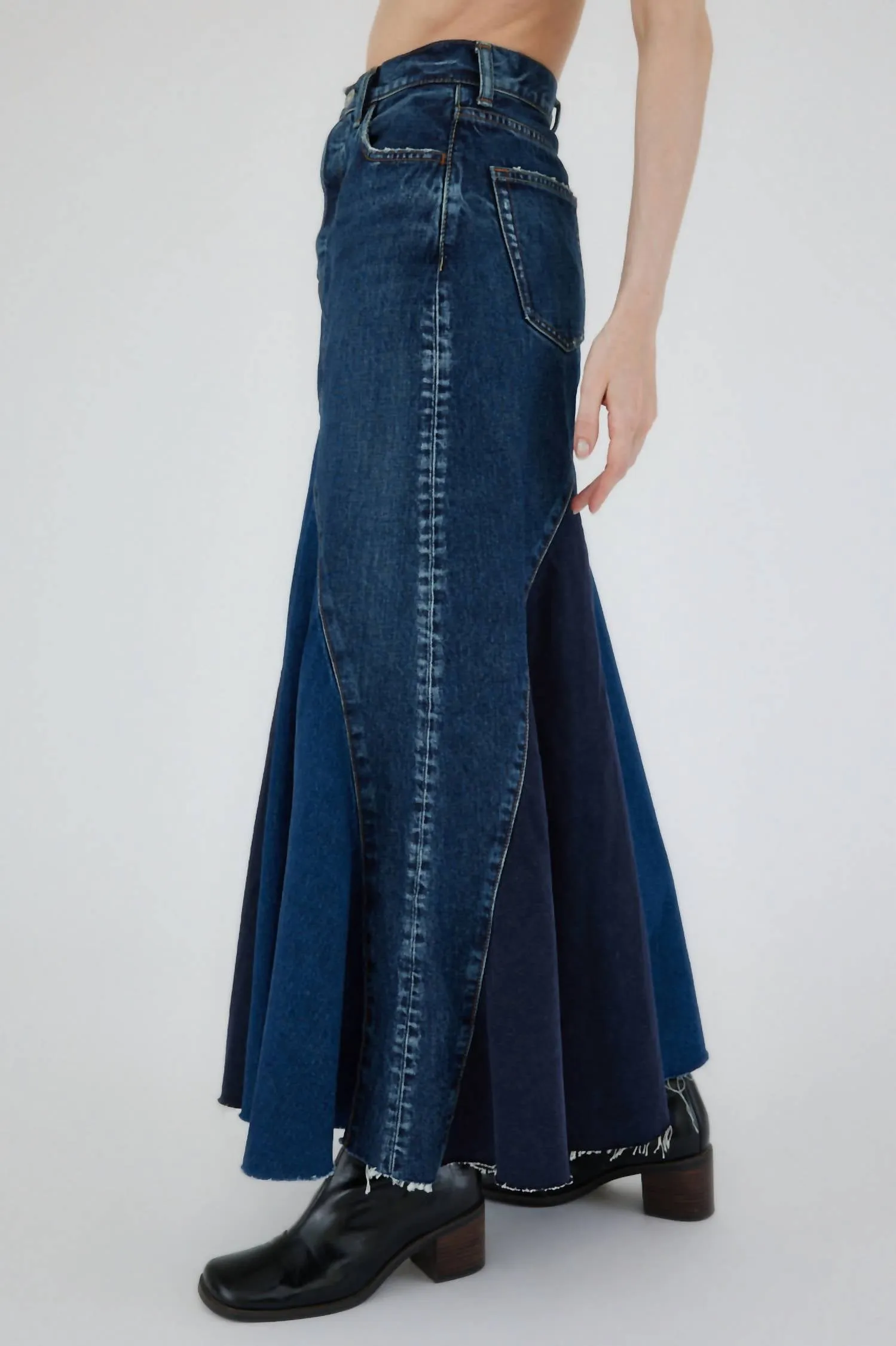 Vicksburg Skirt In Dark Blue